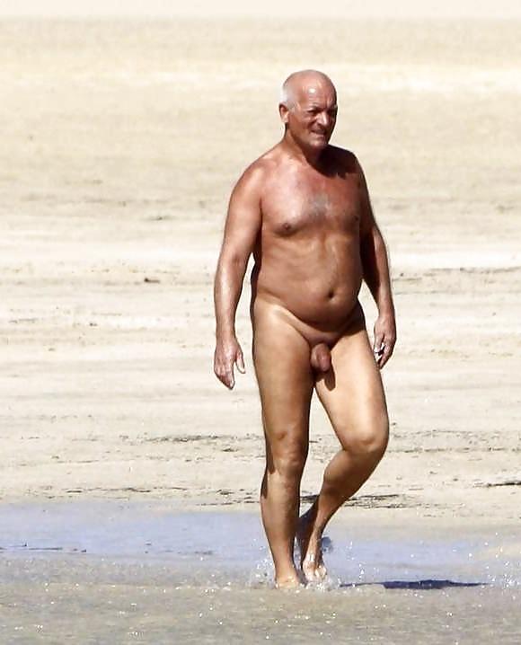 25P Nudist Beach 10