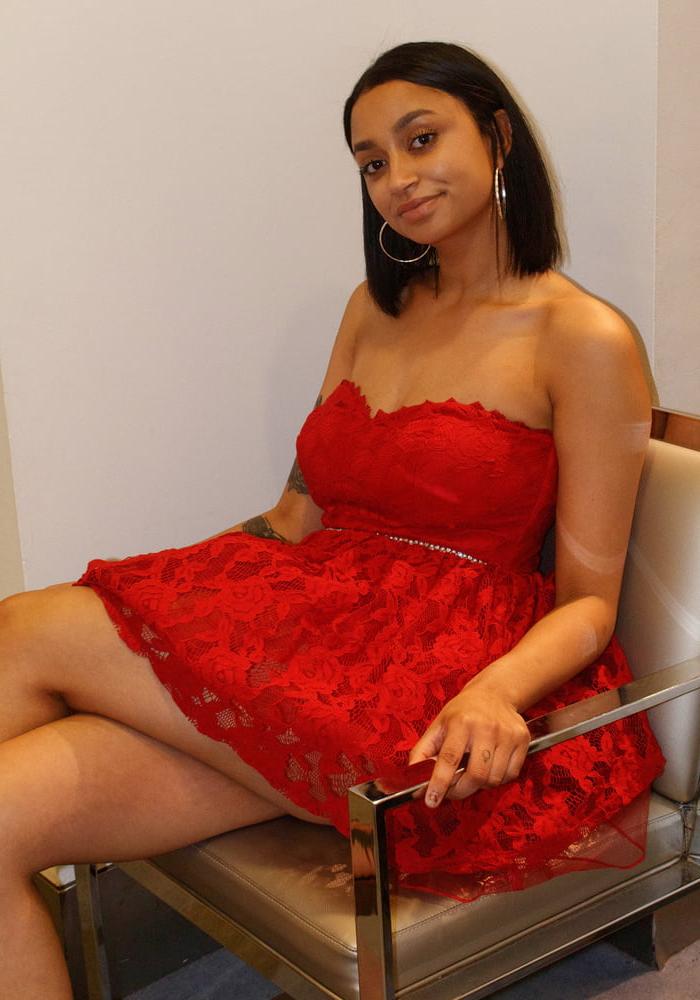 25P Beautiful Indian teen flashing
