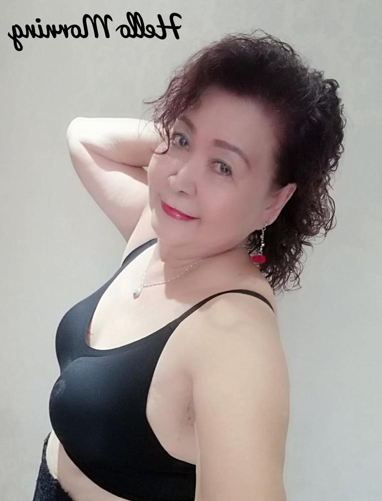 25P Asian mature slut