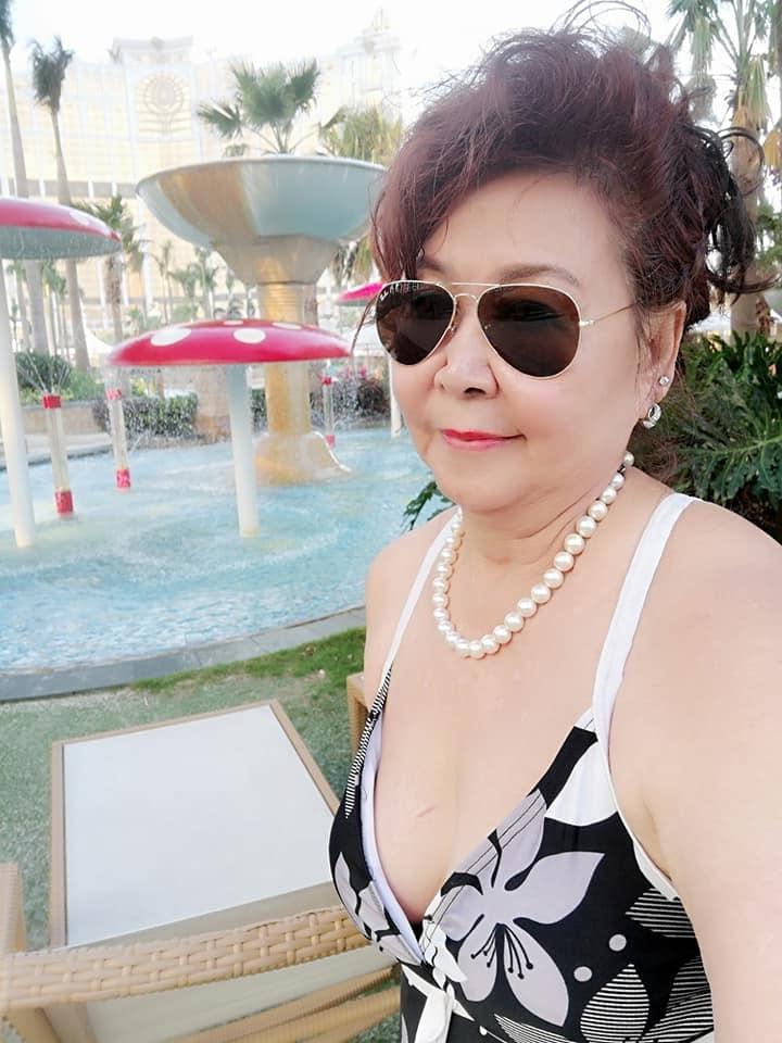 25P Asian mature slut