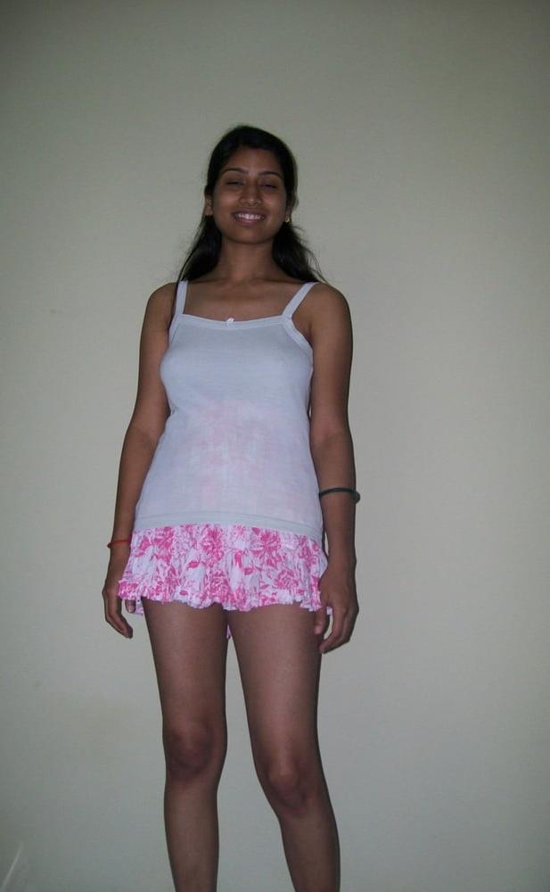 25P Hottt young Bhabhi
