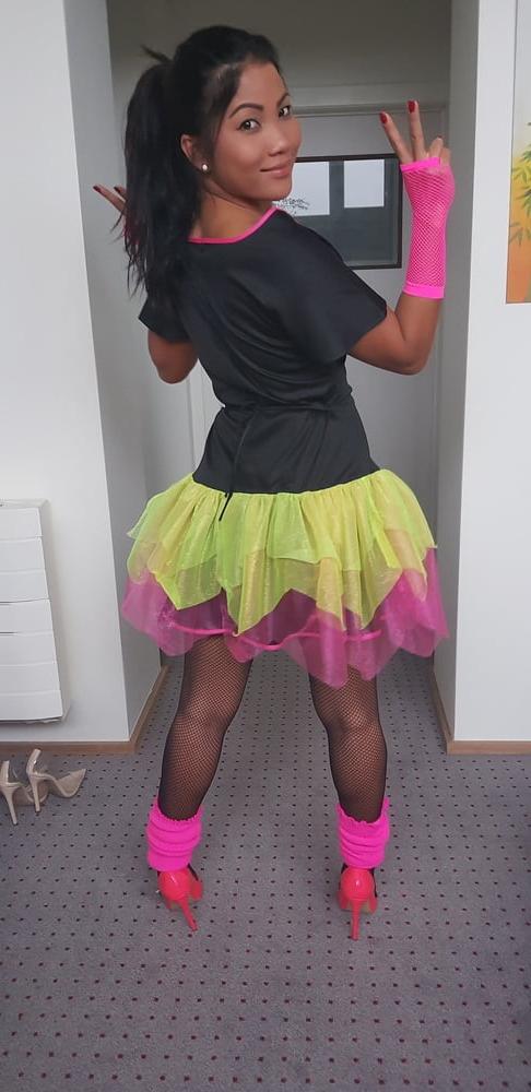 16P I'm a party Girl
