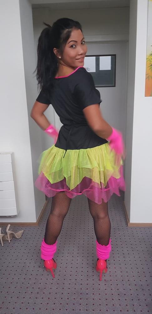 16P I'm a party Girl