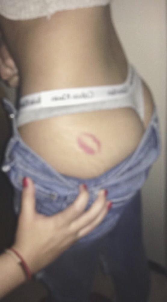 25P College girl who is my Ex girlfriend and she sends me nudes!