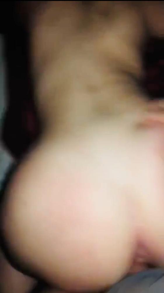 25P College girl who is my Ex girlfriend and she sends me nudes!