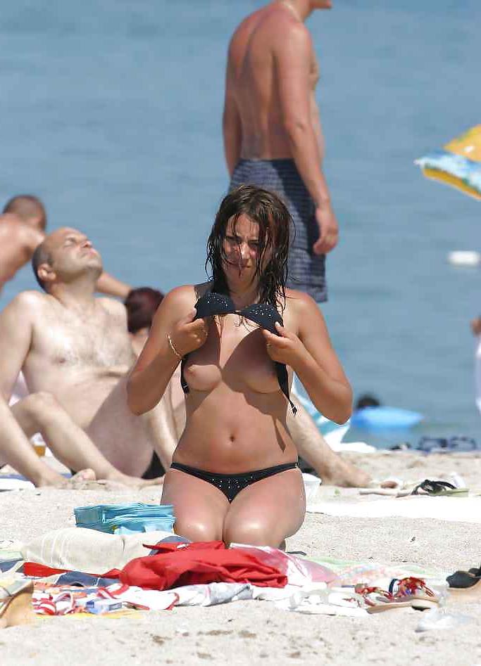 20P Topless beach girls 1.