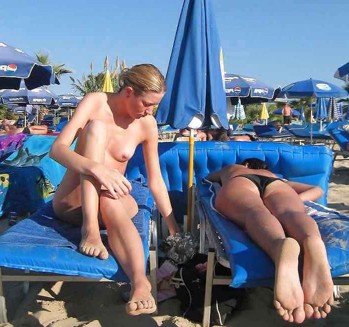 20P Topless beach girls 1.