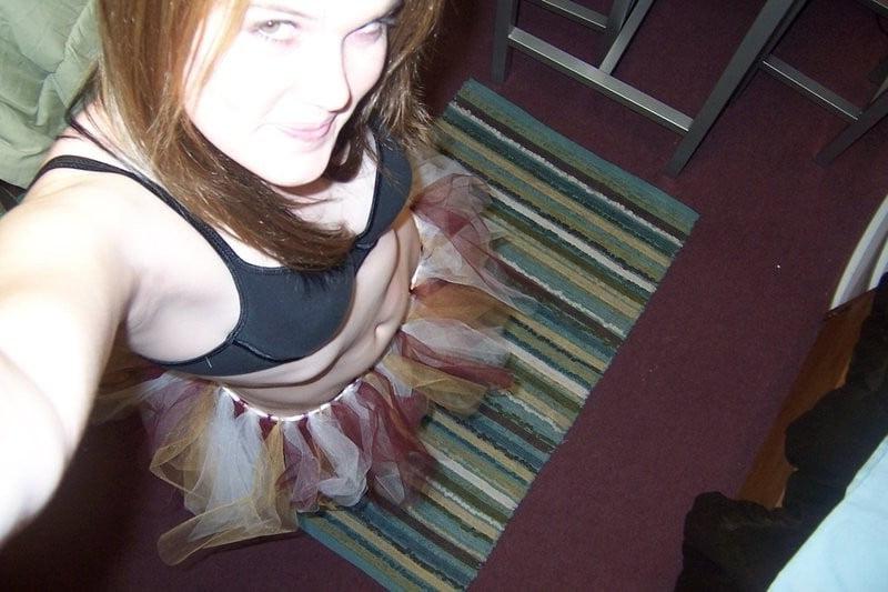 25P Favorite Hairy Pussy Woman