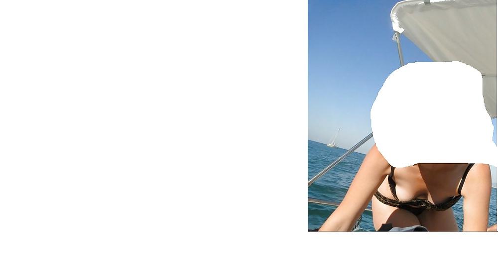 10P GF beach bikini oops nippple slip