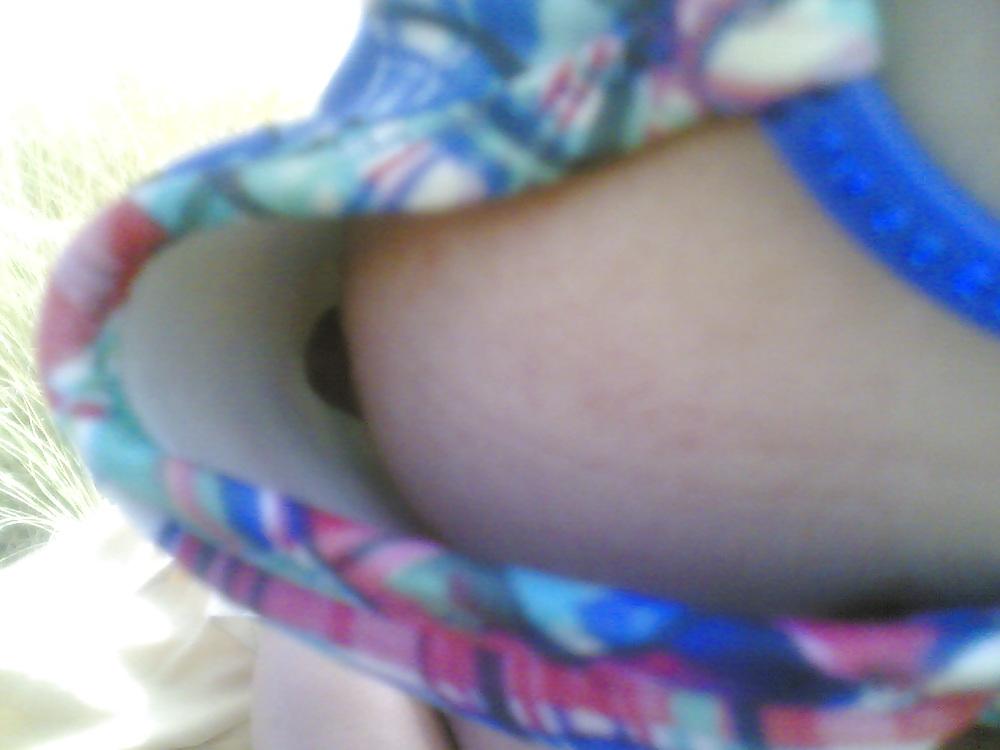 10P GF beach bikini oops nippple slip