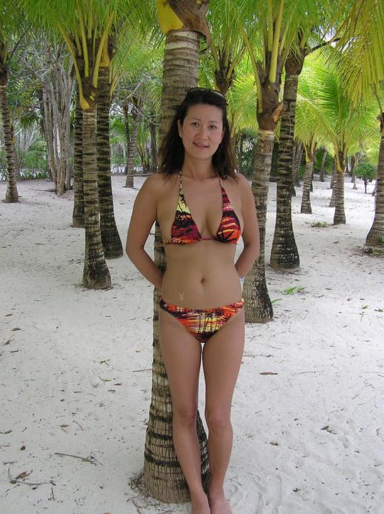 16P Asian Mom