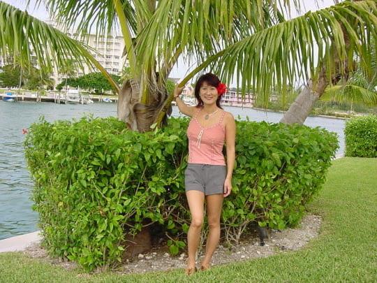 16P Asian Mom