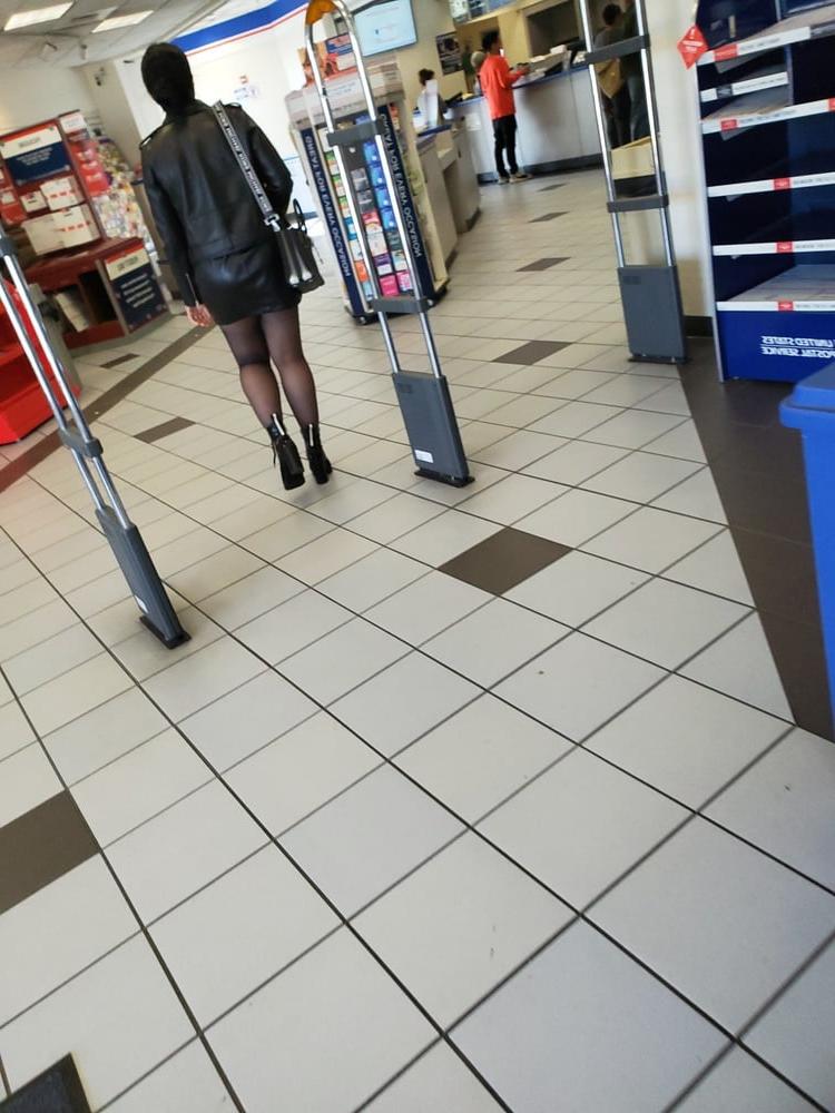 25P Pantyhose tempress in the post office