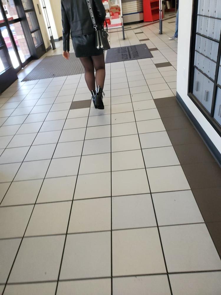 25P Pantyhose tempress in the post office