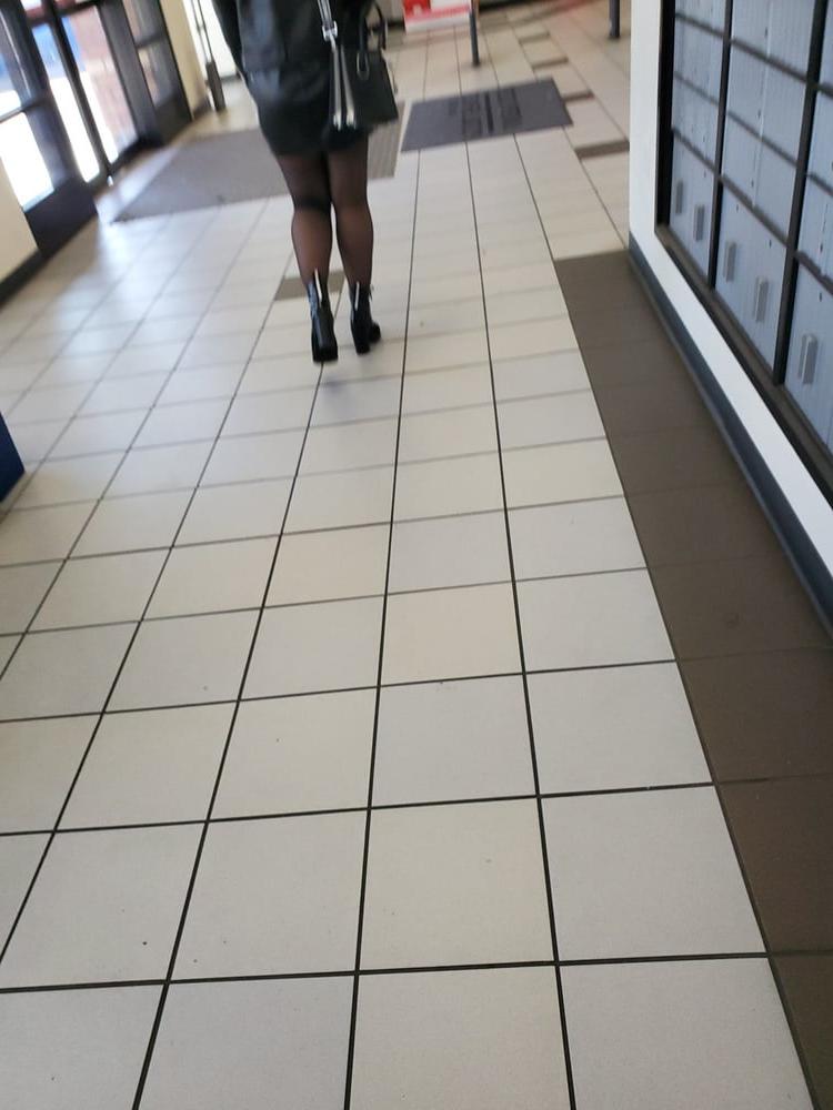 25P Pantyhose tempress in the post office