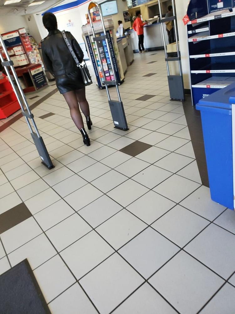 25P Pantyhose tempress in the post office