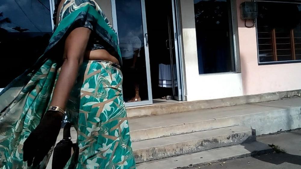 25P sl hot saree road capture fb 6