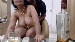 24P Karisma Aunty Big Boobs