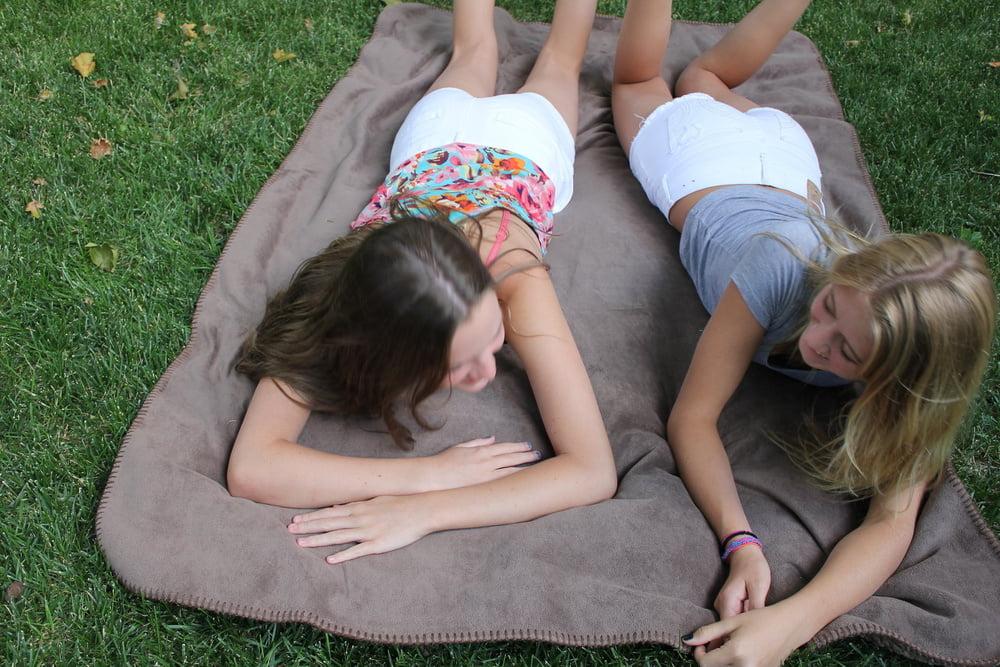 12P SekushiLover - Two Young Fuckable BFFs in the Backyard