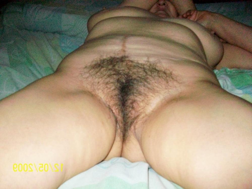 25P Stunning Old Hairy Cunts