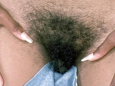 25P Beautiful hairy pussys.