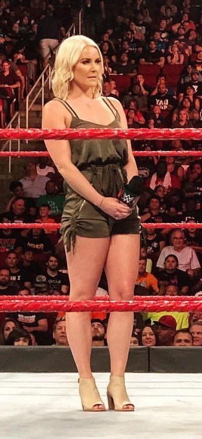15P Renee Young