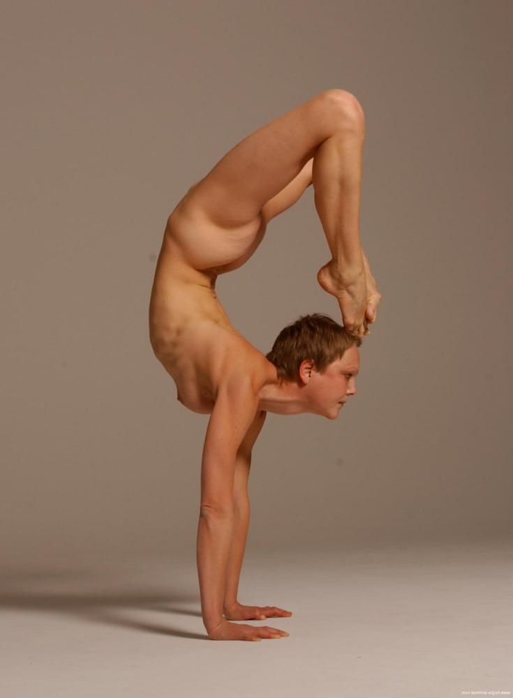14P Naked Female Yoga