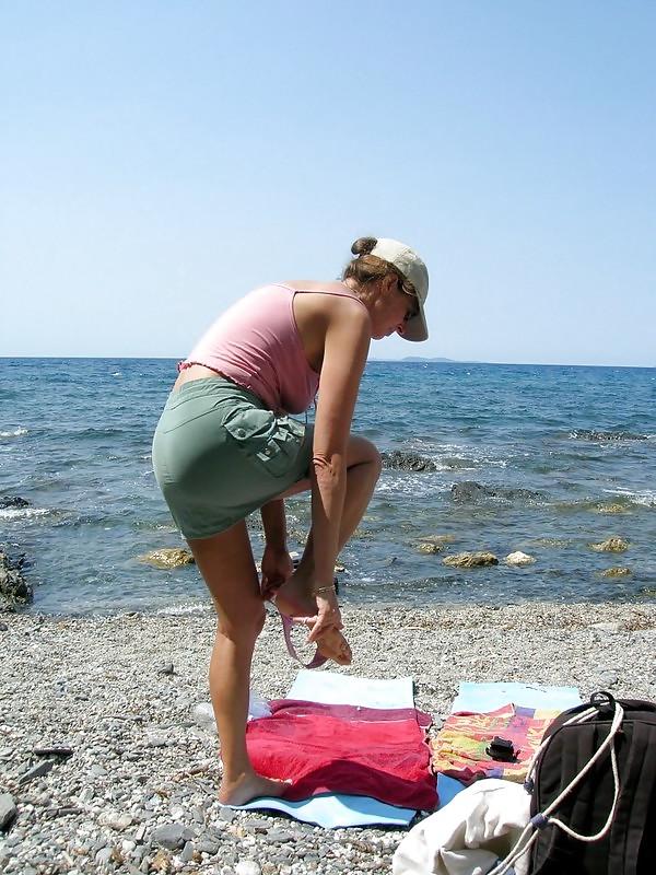 5P Lydie french mature beach