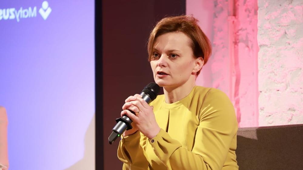 15P Jadwiga Emilewicz Polish Politician with Hot Legs