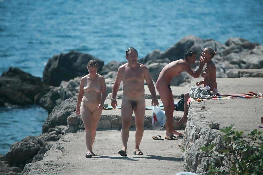 25P Nudist Beach Fun
