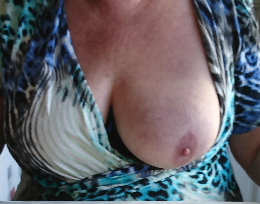 25P FAP Time - Flashing Boob