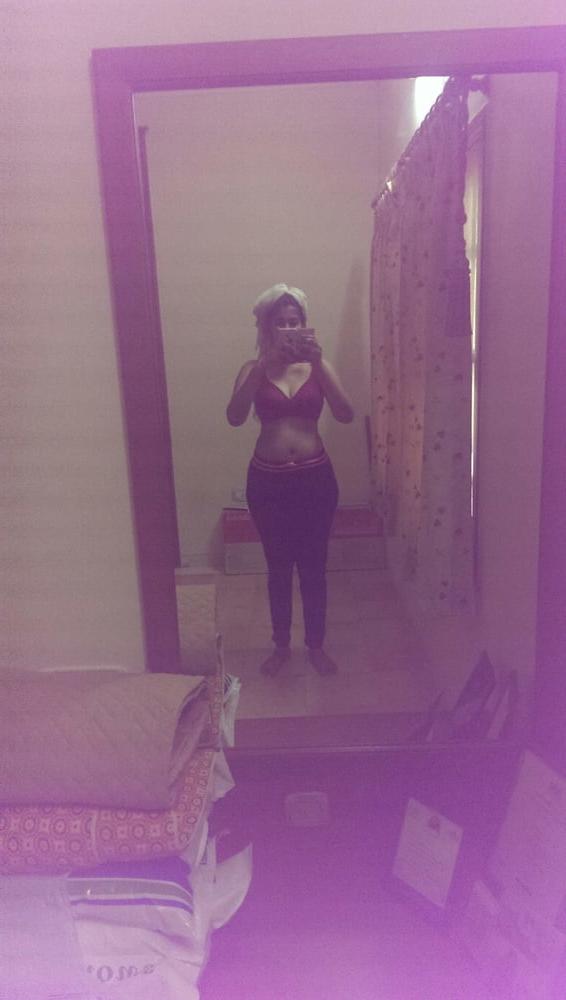 16P Indian wife nude in mirror