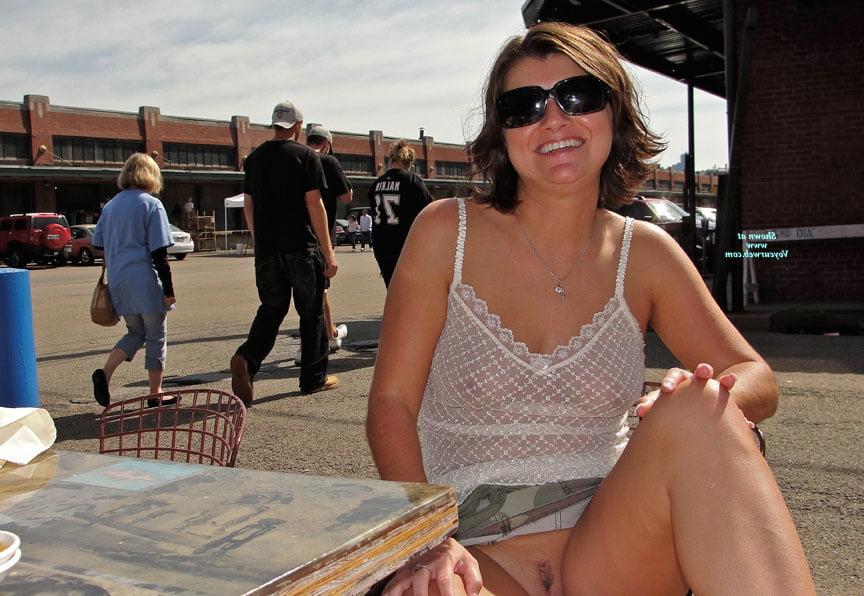 25P Grannies and matures flashing their bodies