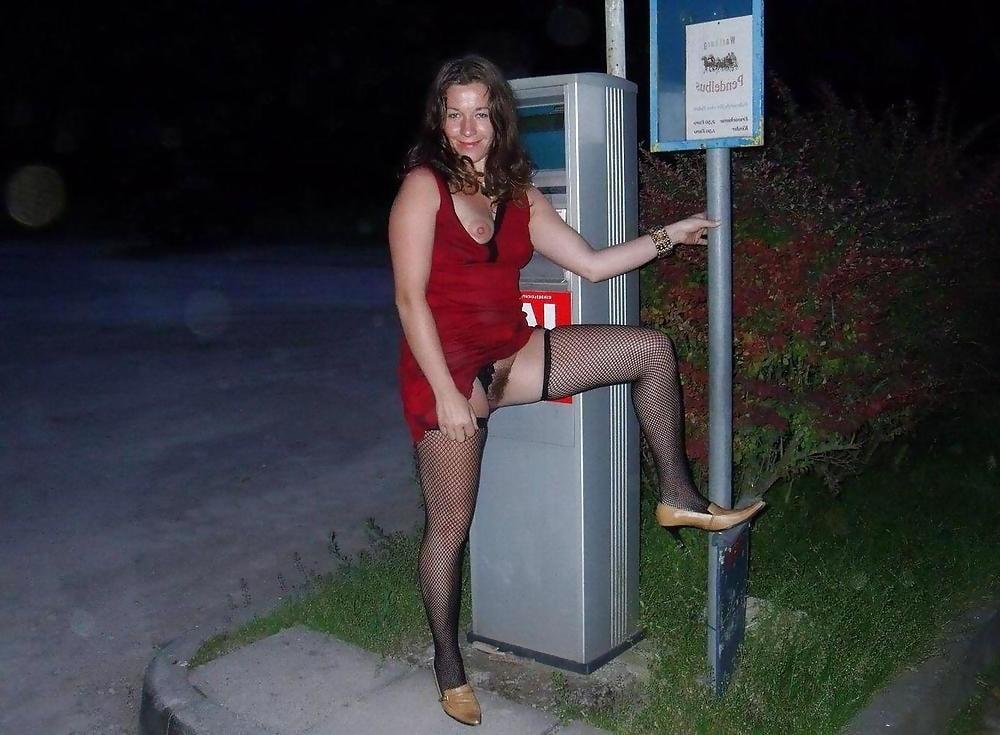 8P hairy milf
