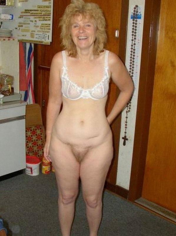 18P MILF Erica