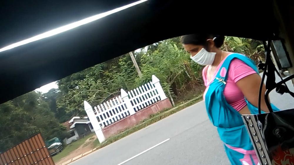 25P sl hot saree road capture fb 5