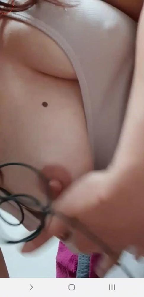 25P Flash boobs and bikini live facebook romanian