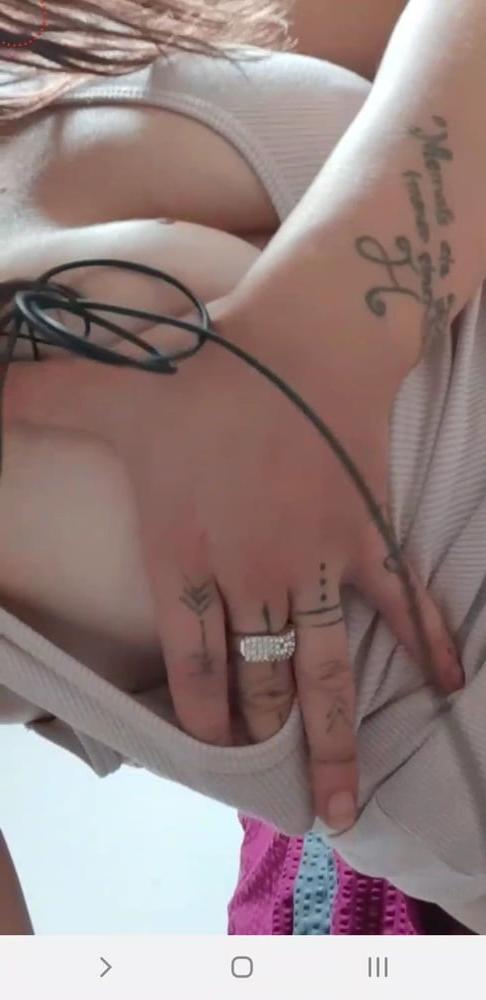 25P Flash boobs and bikini live facebook romanian