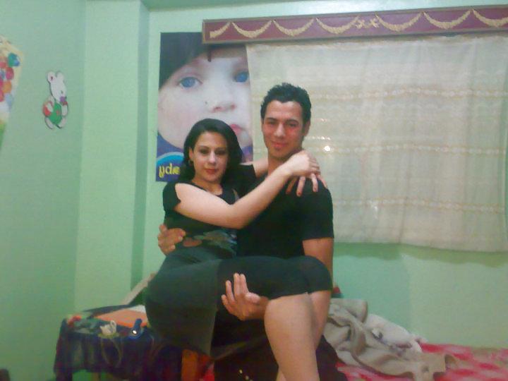 25P Arab Girl Flashing 2