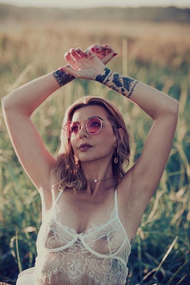 25P See through