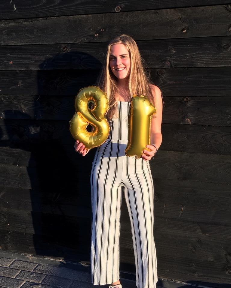 19P Young sexy girl
