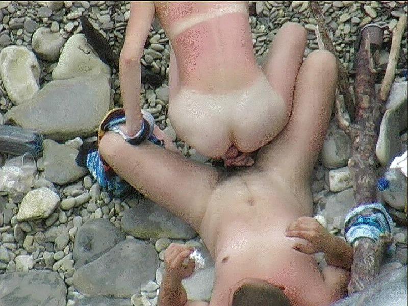 19P I love the beach !!