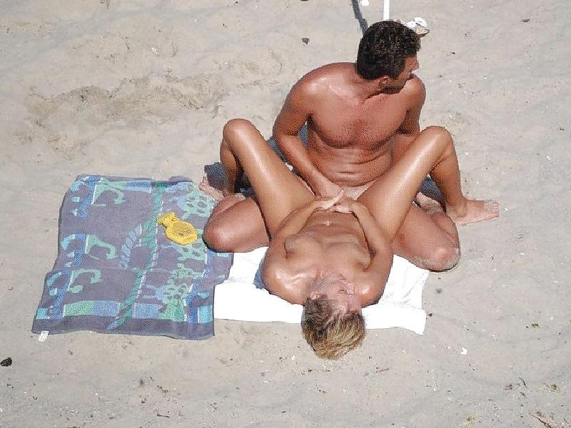 19P I love the beach !!
