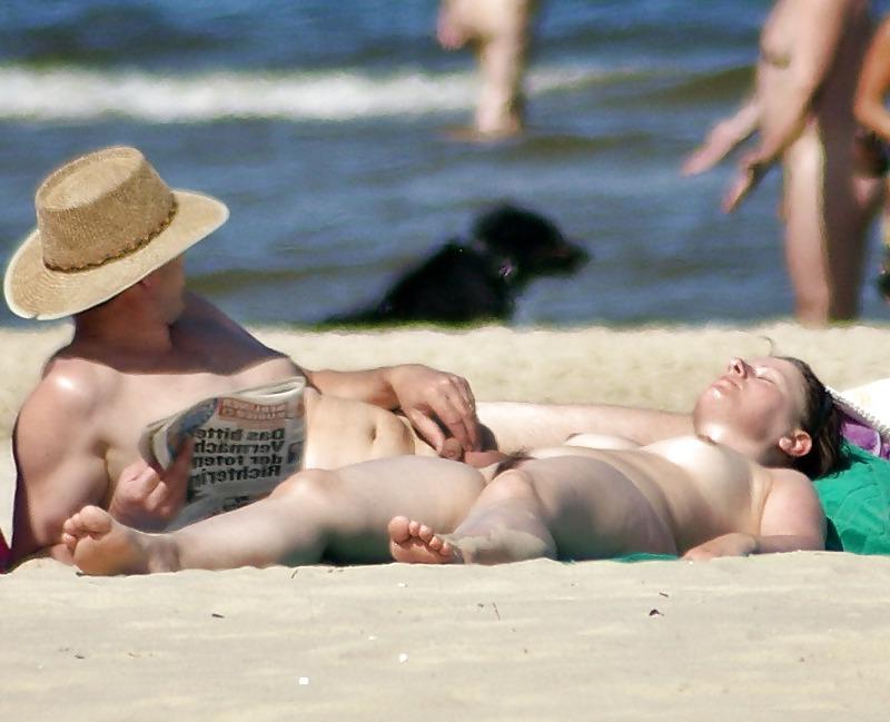 14P Nude beach