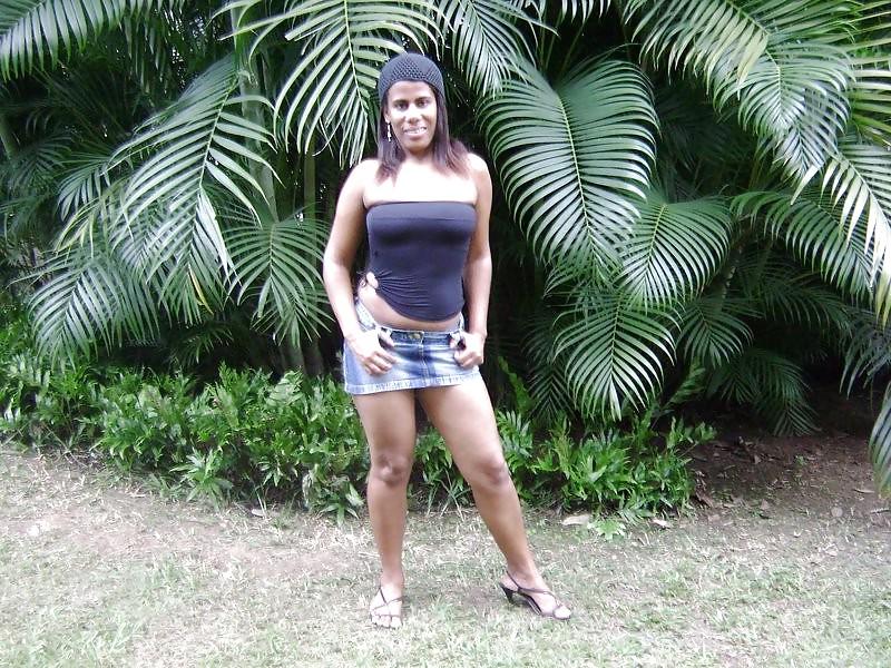 25P More Latin MiLFs From MeetMeMatch.com