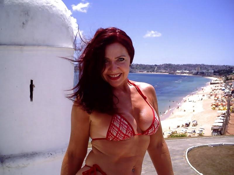 25P More Latin MiLFs From MeetMeMatch.com