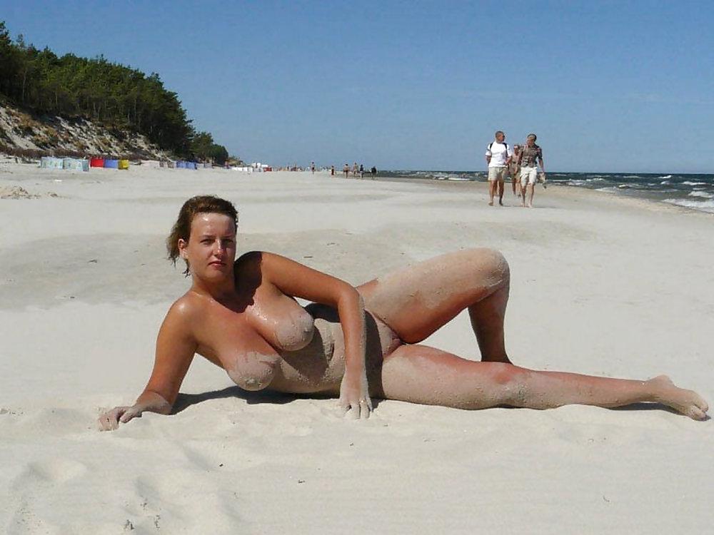 25P Nude..Beach mahrak picture