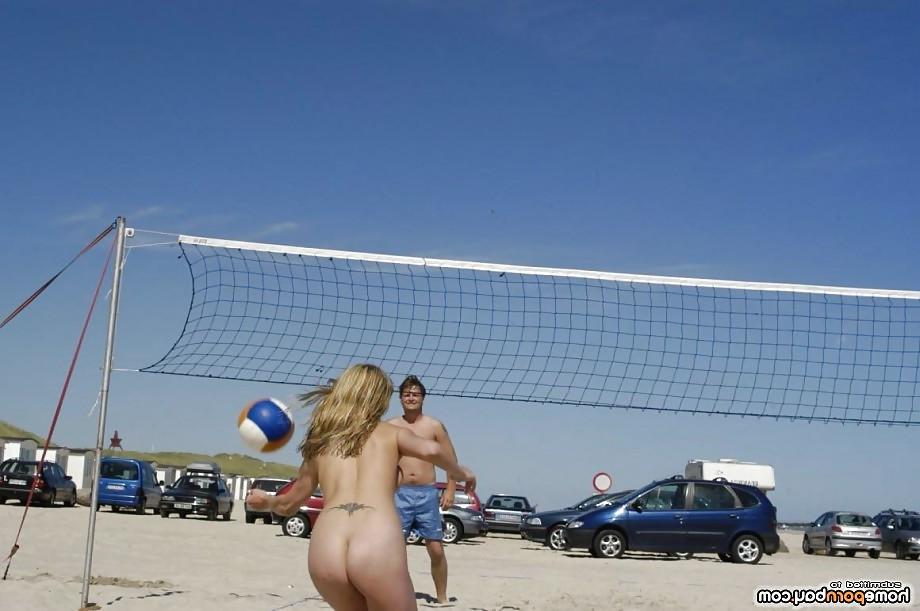 25P Oiled at the beach