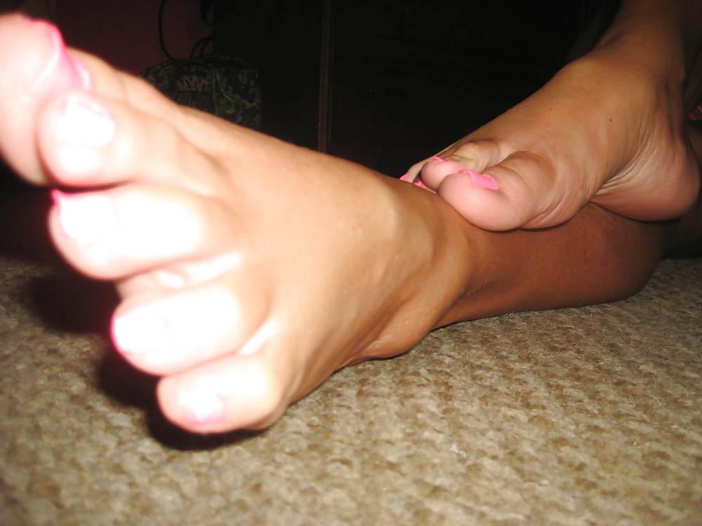 10P Sexy Nylon Feet Toes Body Pose 1