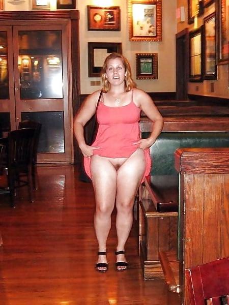 25P Flashing pussy